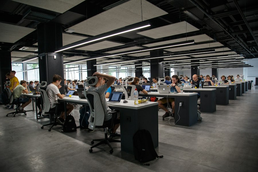 Equipo técnico trabajando